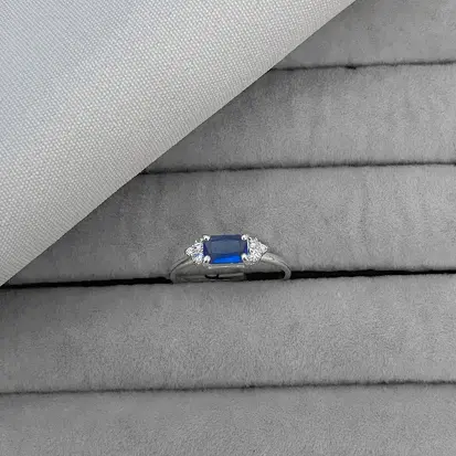 ANEL ZIRCONIA RETANGULAR AZUL ESCURO