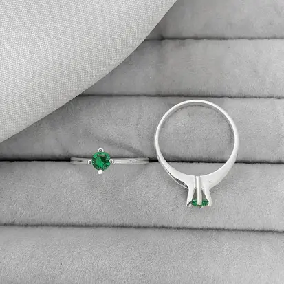 ANEL SOLITÁRIO VERDE 4MM