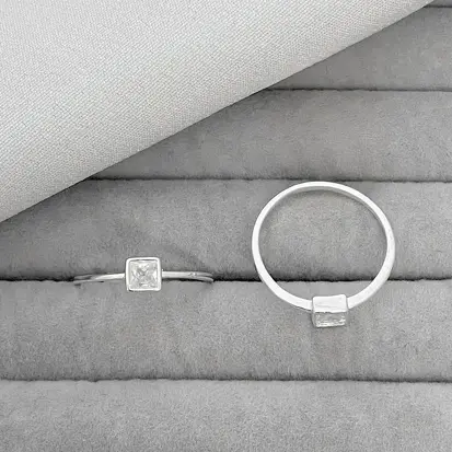 ANEL PONTO DE LUZ QUADRADO ZIRCONIA