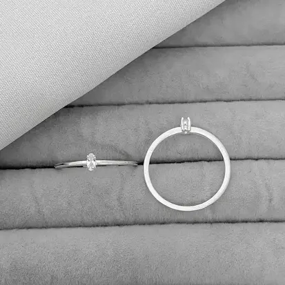 ANEL SOLITARIO OVAL CRISTAL