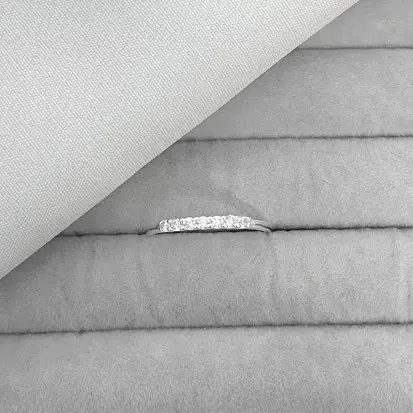 ANEL 7 ZIRCONIAS CRAVEJADO 2MM