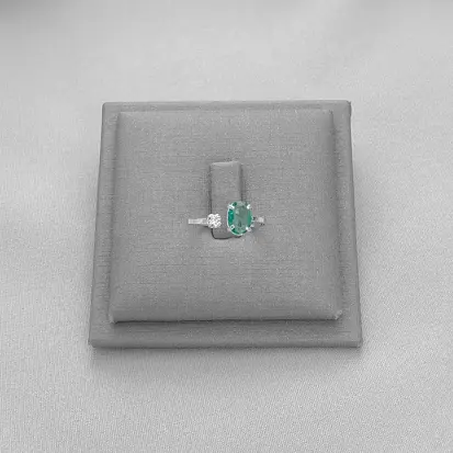 ANEL REGULAVEL 2 ZIRCONIAS P M VERDE E CRISTAL