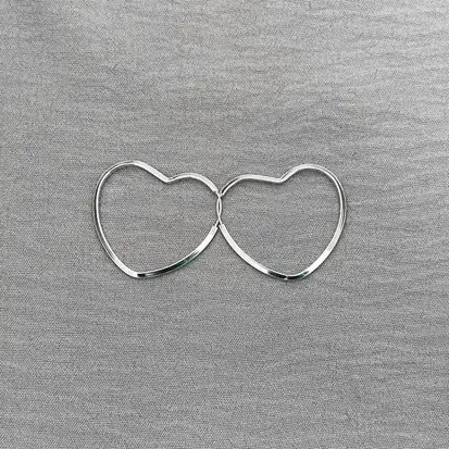 ARGOLA CORAÇAO FIO CHANFRADO 3,3CM 2MM