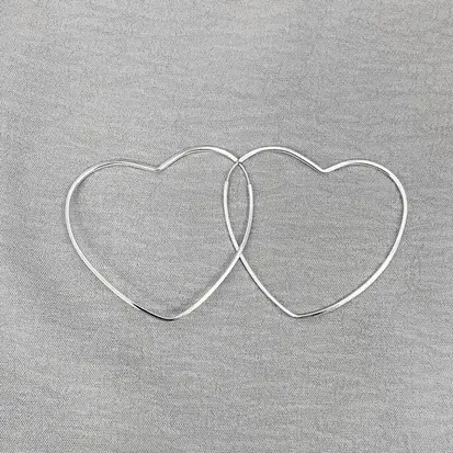 ARGOLA CORAÇAO FIO QUADRADO 5,5CM