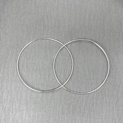 ARGOLA FIO REDONDO 7CM