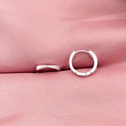 ARGOLA CLICK DETALHE CRAVEJADO