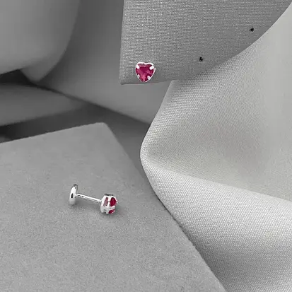 BRINCO BABY CORAÇÃO ZIRCÔNIA ROSA