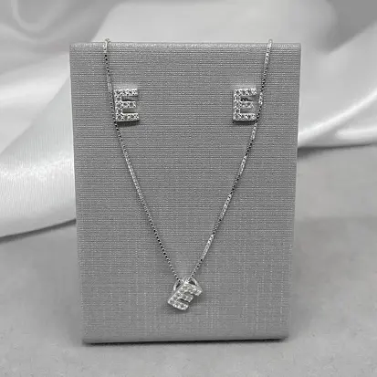 CONJUNTO LETRINHA CRAVEJADA E