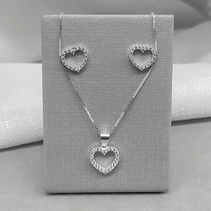 CONJUNTO CORAÇÃO VAZADO CRAVEJADO