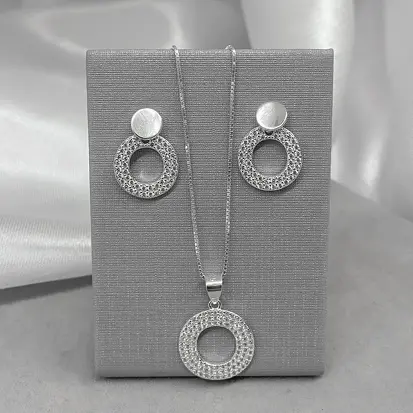 CONJUNTO CÍRCULO VAZADO CRAVEJADO