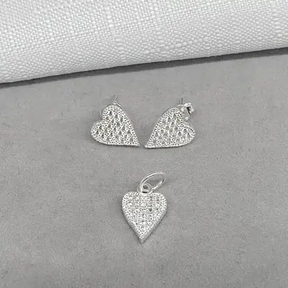 CONJUNTO CORAÇÃO CRAVEJADO