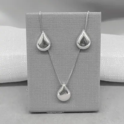 CONJUNTO GOTA M