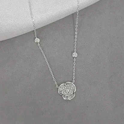 GARGANTILHA FLOR CAMADAS ZIRCONIAS