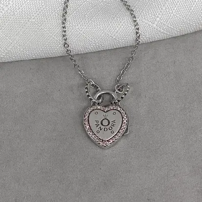 GARGANTILHA CORAÇAO ROSA G CADEADO CRAV PANDORA