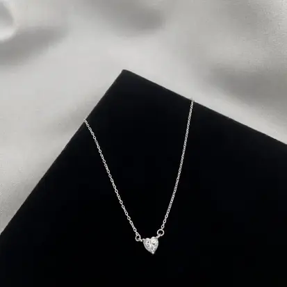 GARGANTILHA PONTO DE LUZ CORAÇAO MOISSANITE 5MM