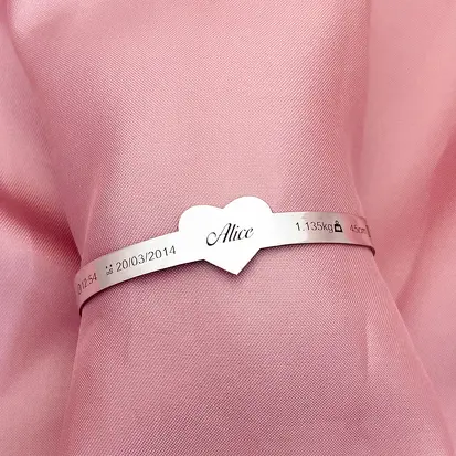 BRACELETE CORAÇÃO PERSONALIZADO FILHO