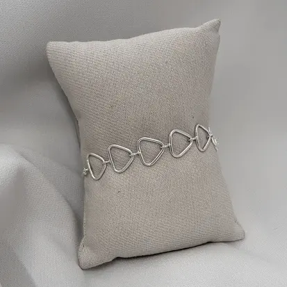 PULSEIRA TRIANGULOS BRACELETE VERSO