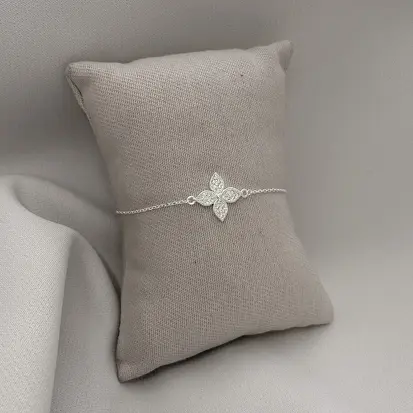 PULSEIRA FLOR CRAVEJADA