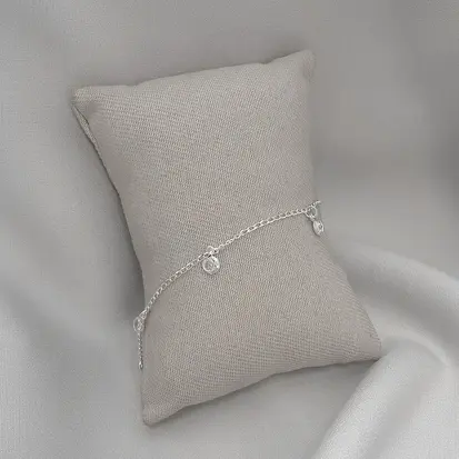 PULSEIRA INFANTIL 4 ZIRCÔNIAS CRISTAIS PEND